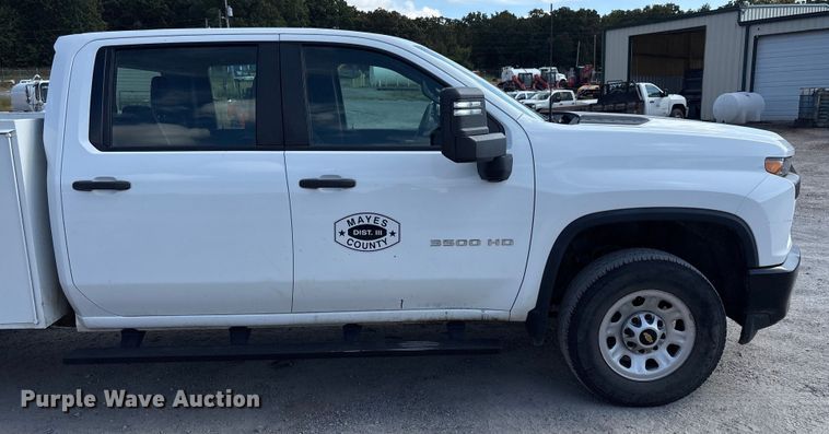 image for item EV2506 2021 Chevrolet Silverado 3500HD Crew Cab utility bed pickup truck