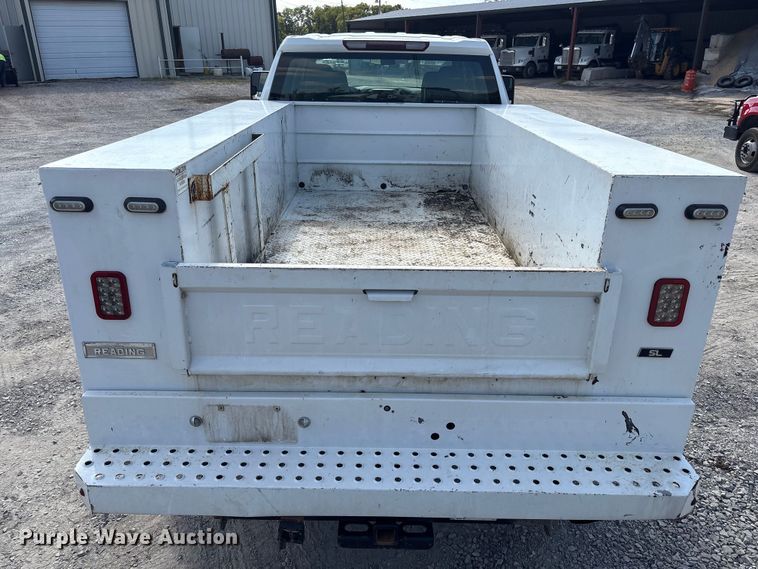 image for item EV2506 2021 Chevrolet Silverado 3500HD Crew Cab utility bed pickup truck