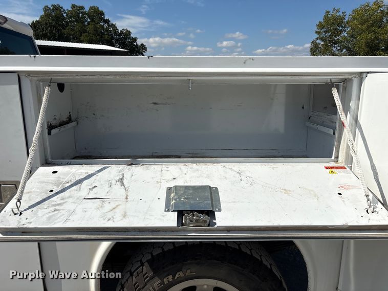 image for item EV2506 2021 Chevrolet Silverado 3500HD Crew Cab utility bed pickup truck