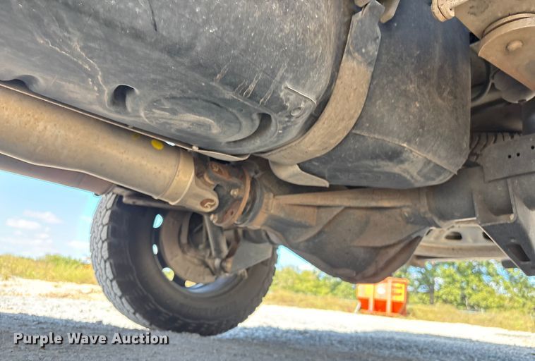 image for item EV2506 2021 Chevrolet Silverado 3500HD Crew Cab utility bed pickup truck