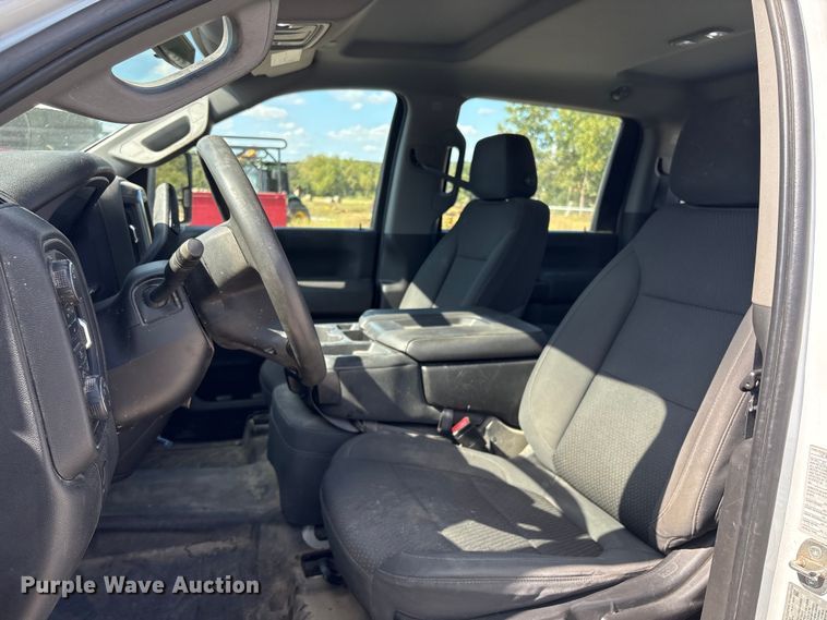 image for item EV2506 2021 Chevrolet Silverado 3500HD Crew Cab utility bed pickup truck