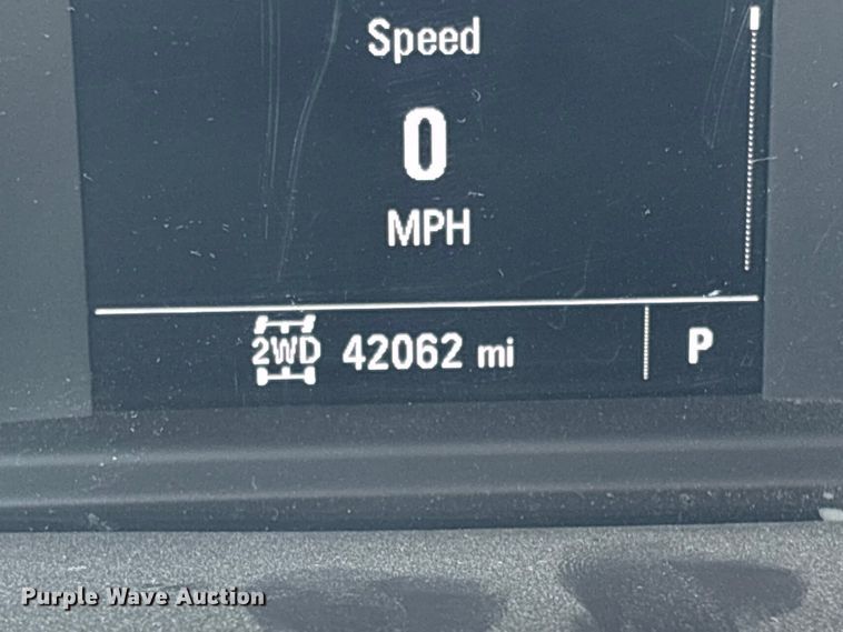 image for item EV2506 2021 Chevrolet Silverado 3500HD Crew Cab utility bed pickup truck