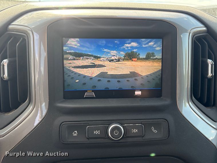 image for item EV2506 2021 Chevrolet Silverado 3500HD Crew Cab utility bed pickup truck