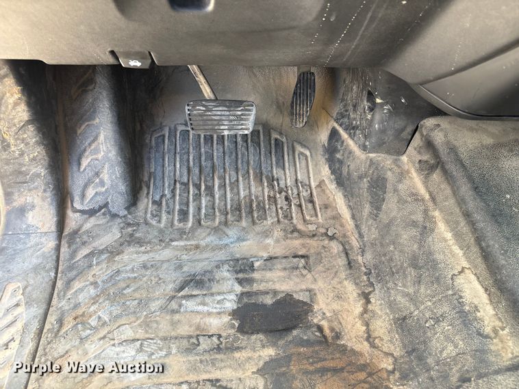 image for item EV2506 2021 Chevrolet Silverado 3500HD Crew Cab utility bed pickup truck