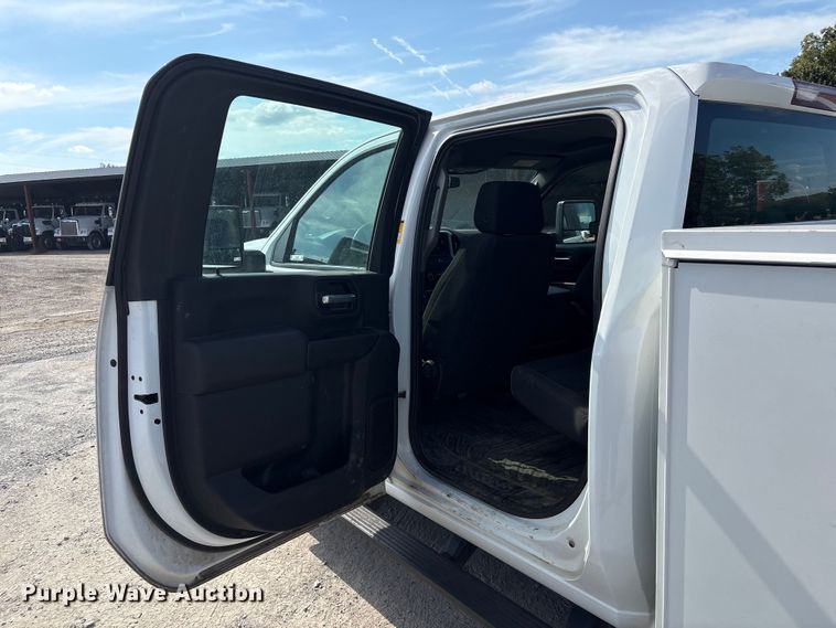 image for item EV2506 2021 Chevrolet Silverado 3500HD Crew Cab utility bed pickup truck