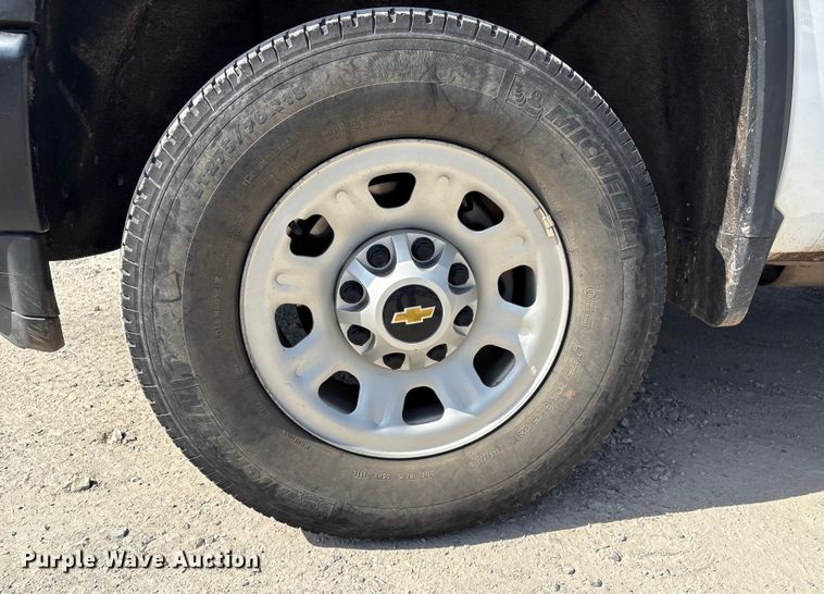 image for item EV2506 2021 Chevrolet Silverado 3500HD Crew Cab utility bed pickup truck