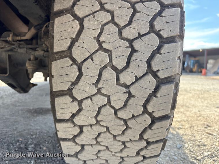 image for item EV2506 2021 Chevrolet Silverado 3500HD Crew Cab utility bed pickup truck