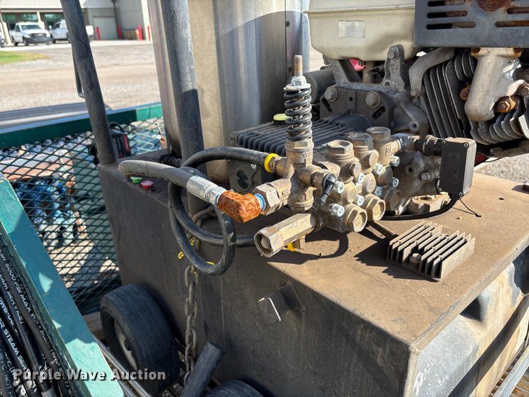 image for item EV3110 Cam Spray 3000QH hot pressure washer