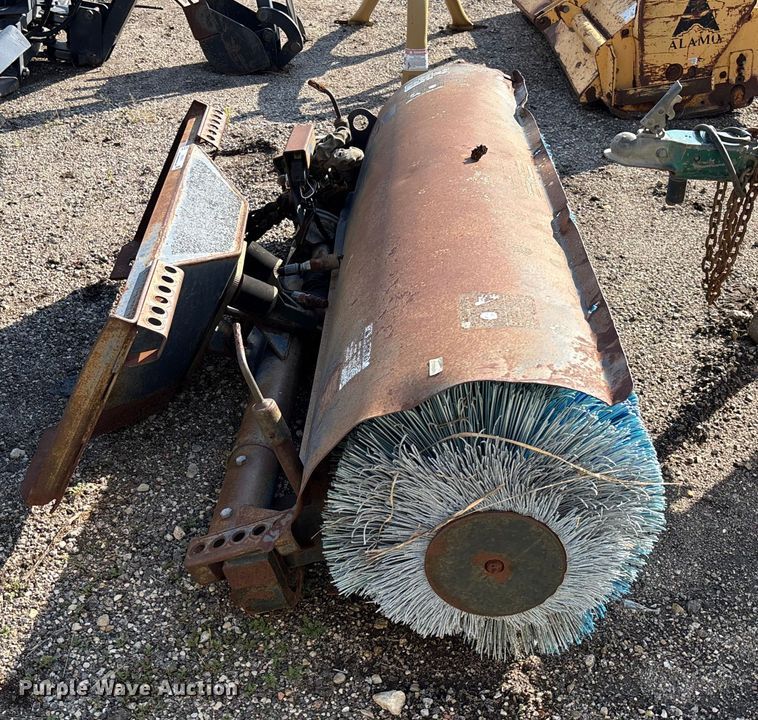 image for item EV3111 Skid steer broom