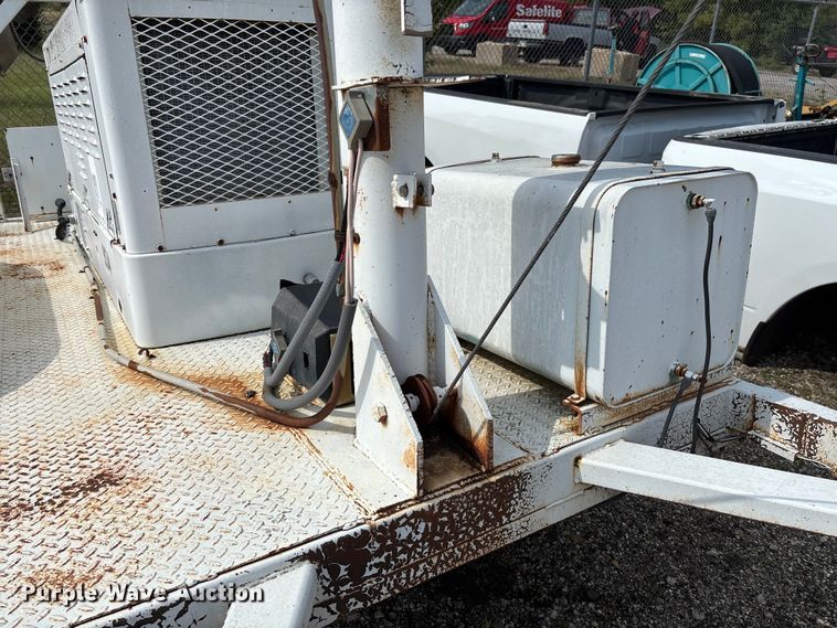 image for item EV3113 Light plant