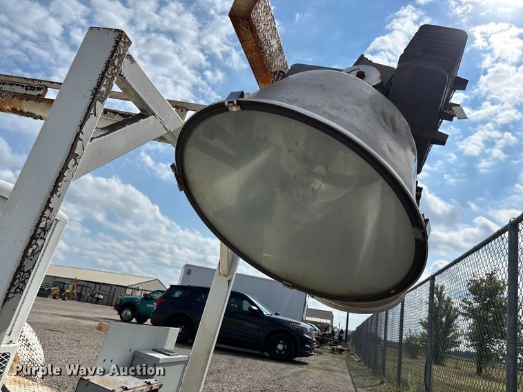 image for item EV3113 Light plant