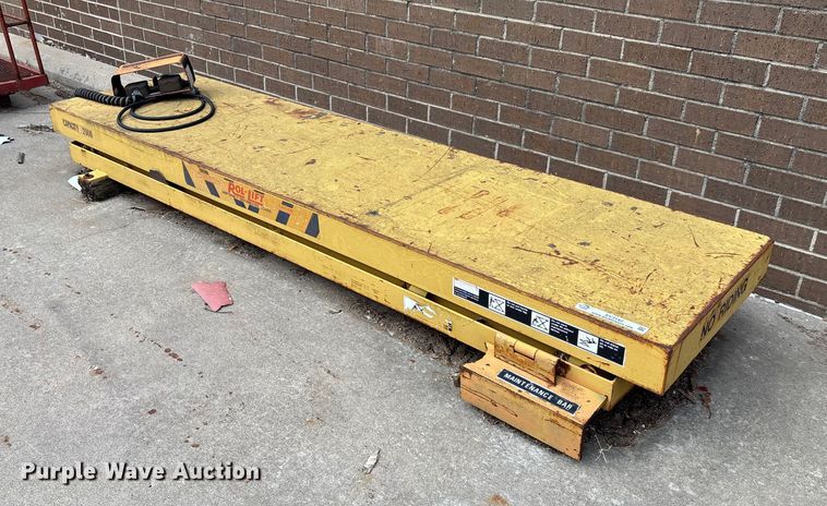 image for item EV3142 Rol-Lift scissor lift table