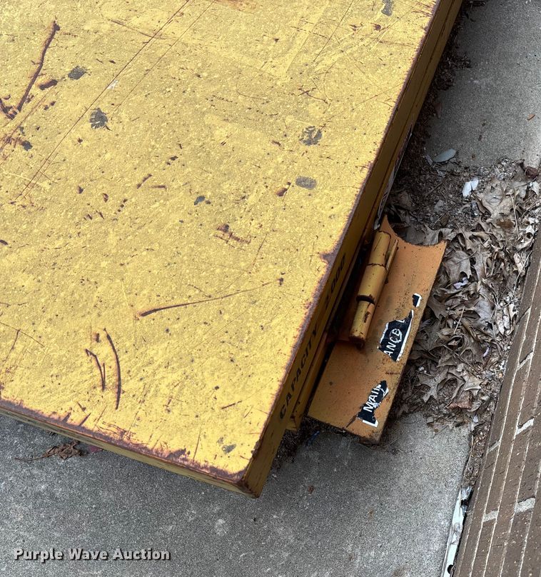 image for item EV3142 Rol-Lift scissor lift table