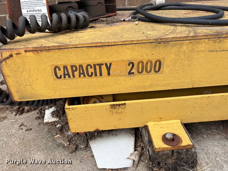 image for item EV3142 Rol-Lift scissor lift table