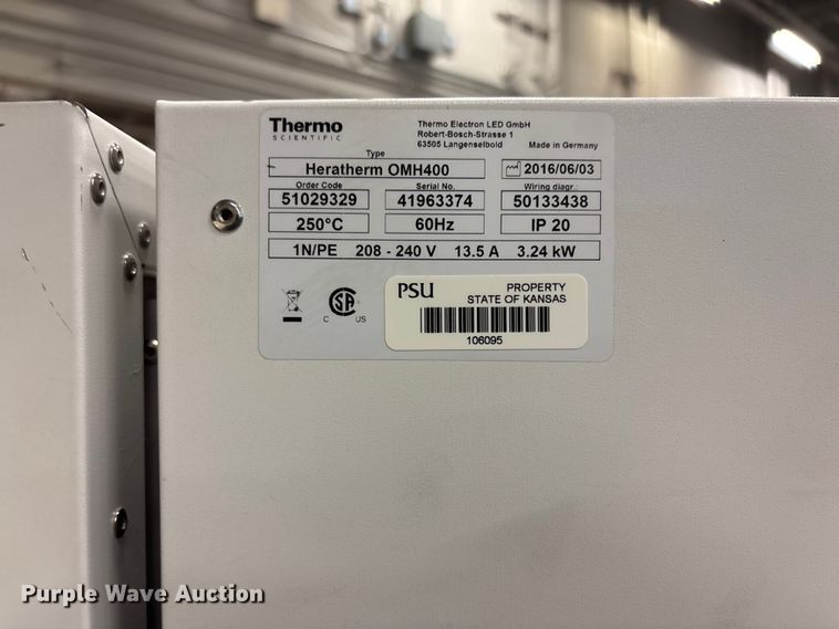 image for item EV3144 Thermo Heratherm OMH400 laboratory oven