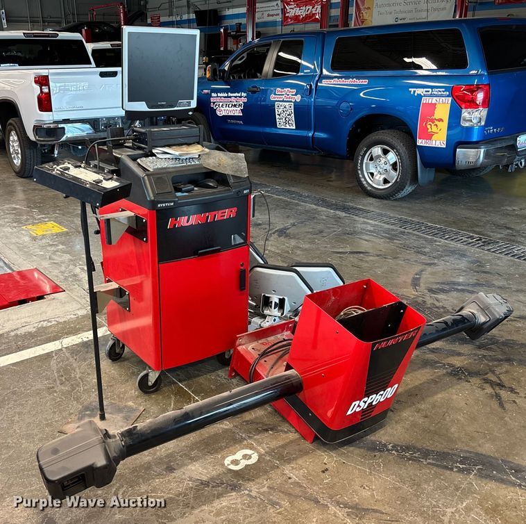 image for item EV3153 Hunter S811 alignment machine