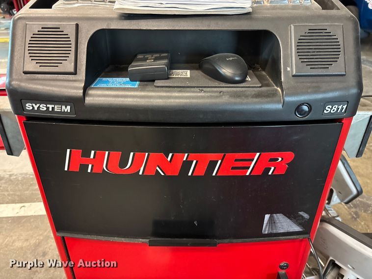 image for item EV3153 Hunter S811 alignment machine