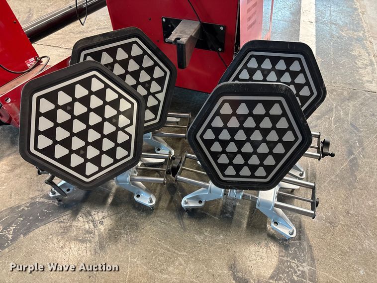 image for item EV3153 Hunter S811 alignment machine