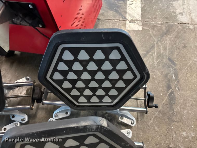 image for item EV3153 Hunter S811 alignment machine