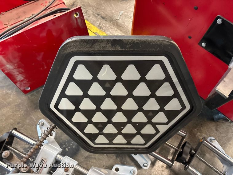 image for item EV3153 Hunter S811 alignment machine