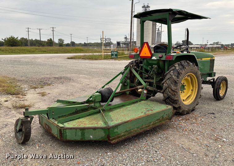 image for item EV3162 1998 John Deere 870 tractor