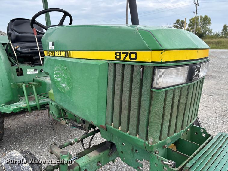 image for item EV3162 1998 John Deere 870 tractor