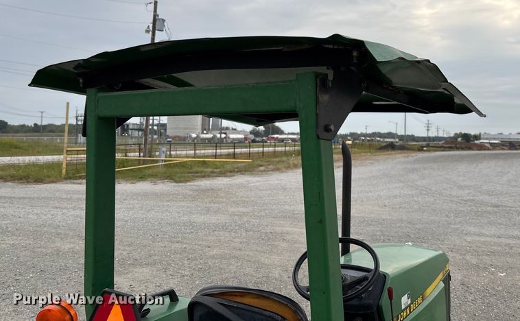 image for item EV3162 1998 John Deere 870 tractor