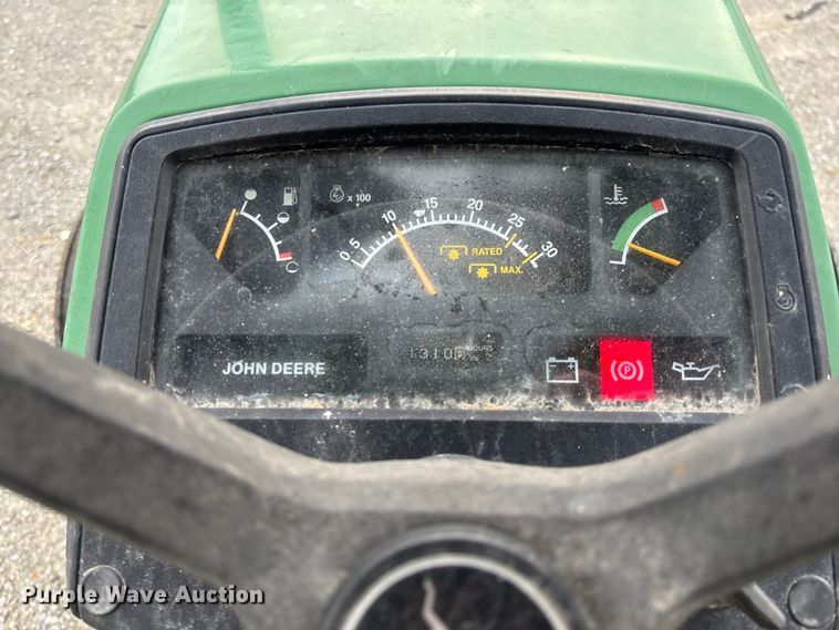 image for item EV3162 1998 John Deere 870 tractor