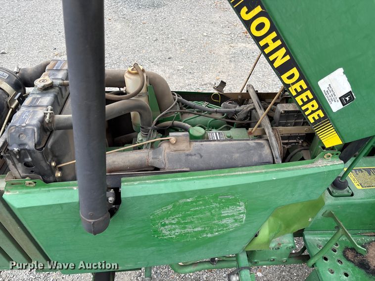 image for item EV3162 1998 John Deere 870 tractor