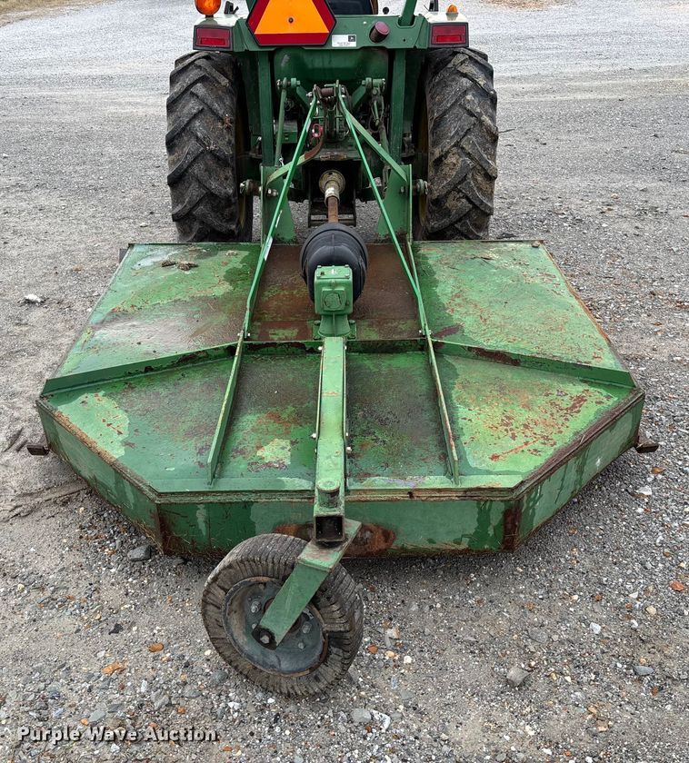 image for item EV3162 1998 John Deere 870 tractor