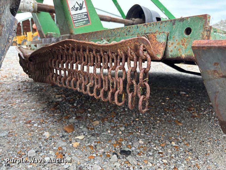 image for item EV3162 1998 John Deere 870 tractor