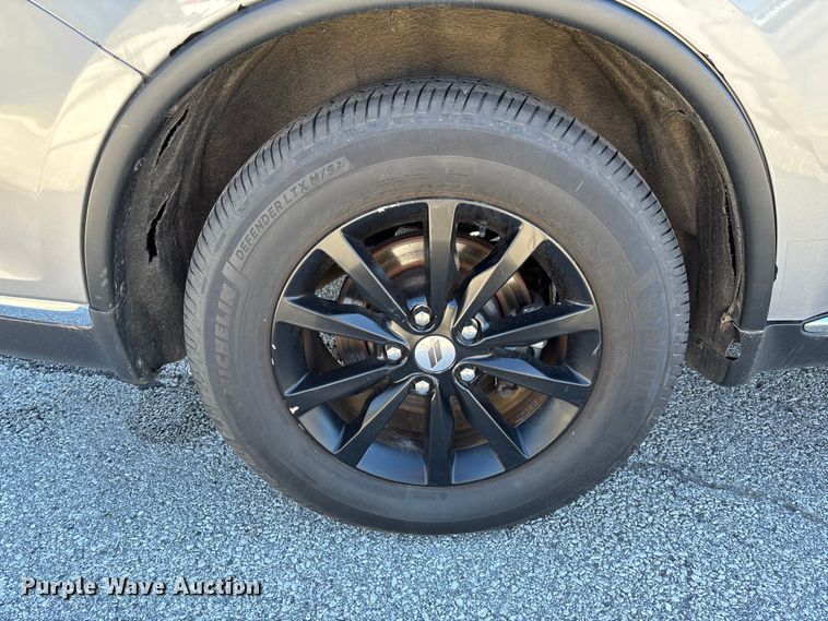 image for item EV3202 2019 Dodge Durango SSV SUV