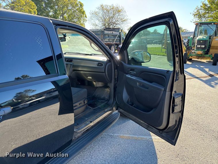 image for item EV3203 2013 Chevrolet Tahoe Police SUV