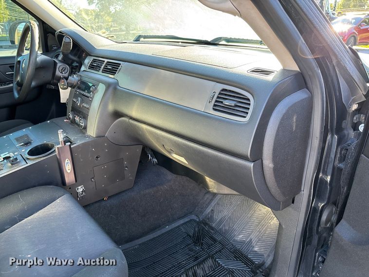 image for item EV3203 2013 Chevrolet Tahoe Police SUV