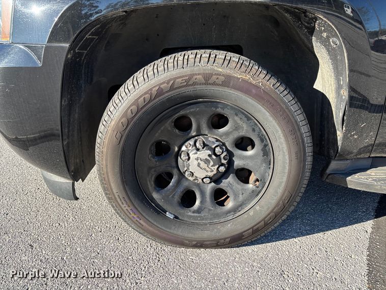 image for item EV3203 2013 Chevrolet Tahoe Police SUV