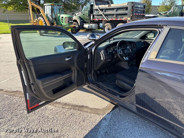 image for item EV3204 2012 Dodge Charger Police 