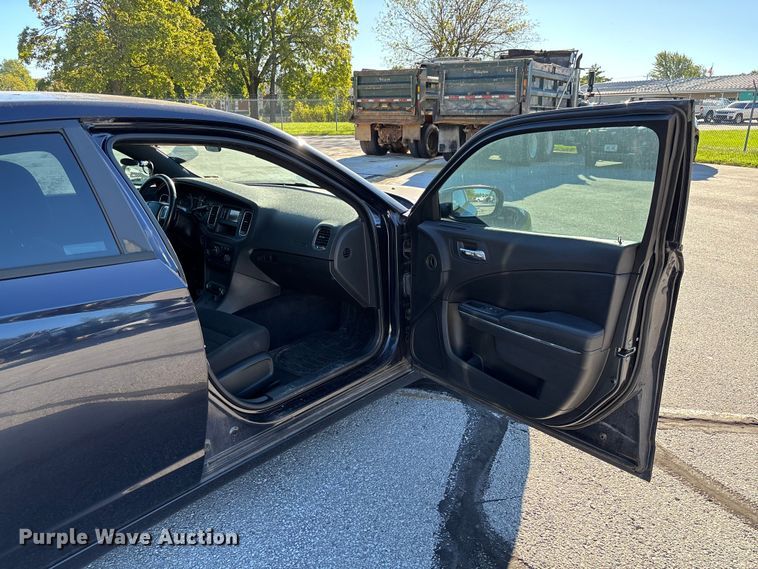 image for item EV3204 2012 Dodge Charger Police 