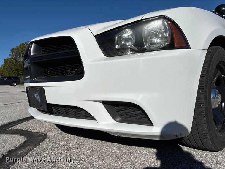 image for item EV3205 2012 Dodge Charger Police 