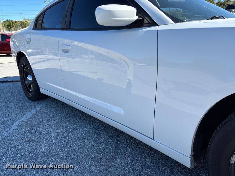 image for item EV3205 2012 Dodge Charger Police 