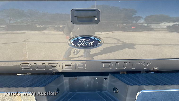 image for item EV3207 2010 Ford F250 Super Duty Crew Cab pickup truck