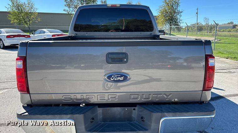 image for item EV3207 2010 Ford F250 Super Duty Crew Cab pickup truck