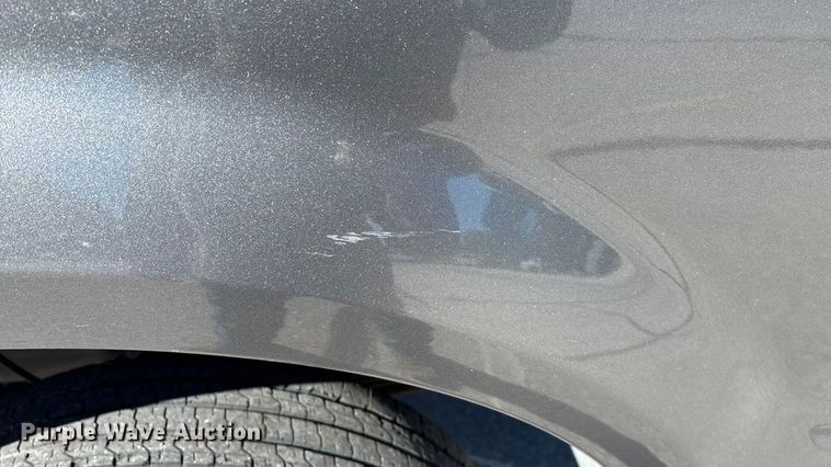 image for item EV3207 2010 Ford F250 Super Duty Crew Cab pickup truck