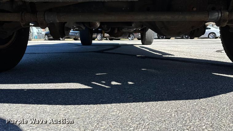 image for item EV3207 2010 Ford F250 Super Duty Crew Cab pickup truck