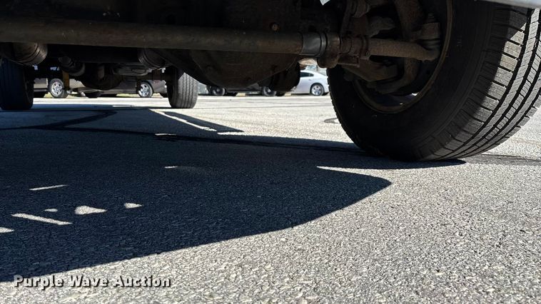 image for item EV3207 2010 Ford F250 Super Duty Crew Cab pickup truck