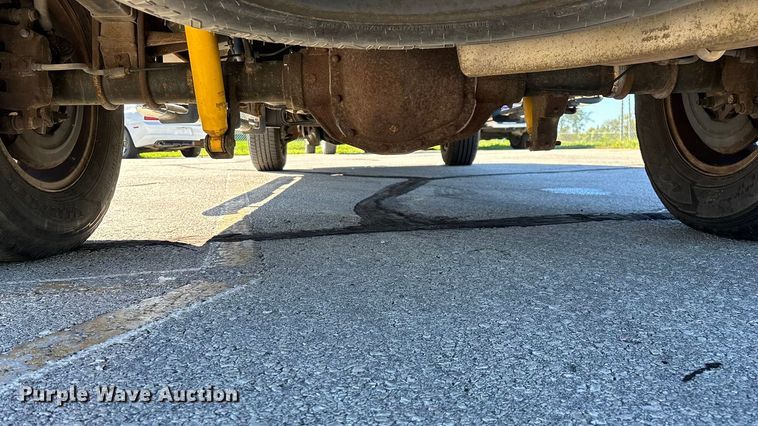 image for item EV3207 2010 Ford F250 Super Duty Crew Cab pickup truck