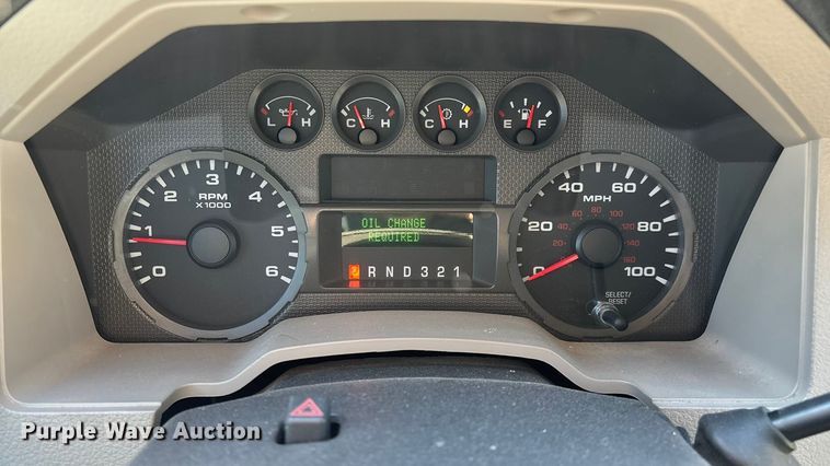 image for item EV3207 2010 Ford F250 Super Duty Crew Cab pickup truck