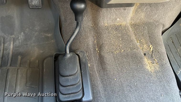 image for item EV3207 2010 Ford F250 Super Duty Crew Cab pickup truck