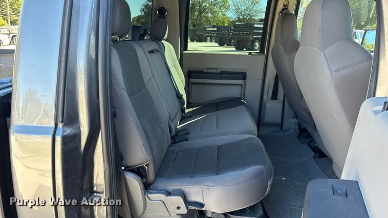 image for item EV3207 2010 Ford F250 Super Duty Crew Cab pickup truck