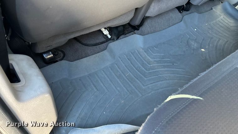 image for item EV3207 2010 Ford F250 Super Duty Crew Cab pickup truck