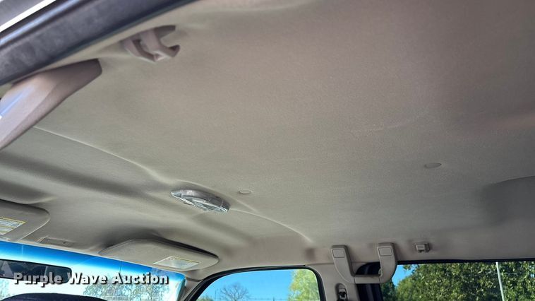 image for item EV3207 2010 Ford F250 Super Duty Crew Cab pickup truck